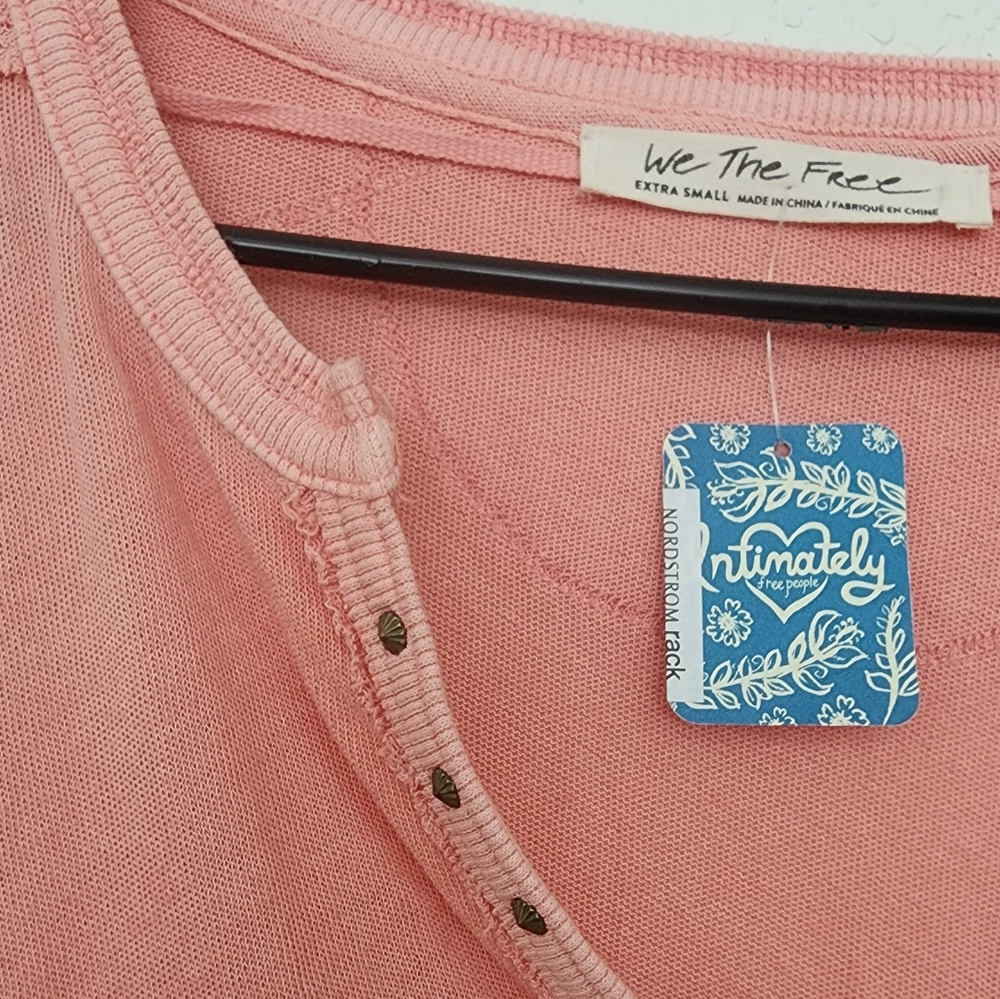 Free People 100% Cotton Studded Henley V Neck Top,Peach/Pink color, XS, NWT - Picture 12 of 13